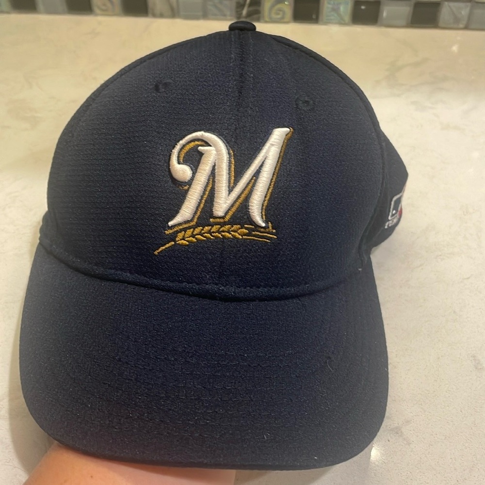 MLB Milwaukee Brewers Baseball Cap-see pics 4 wear,will be cleaned/reshaped